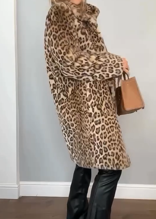 Léopard Savana : Manteau d’Hiver