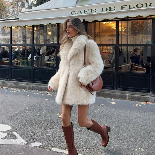 Soleia Élegance Manteau en Fourrure